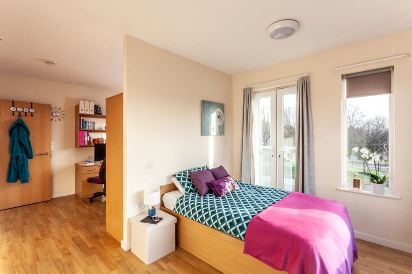 1 Bed Flat, Metchley Hall 58