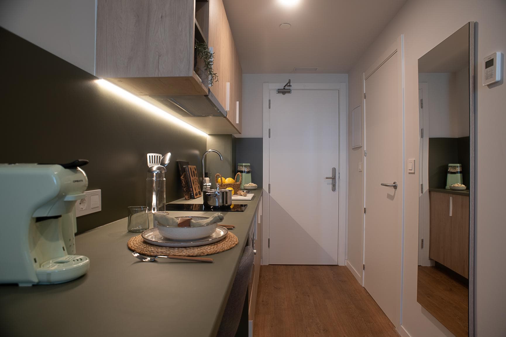 Student housing Valencia: a studio at the Malvarrosa student residence