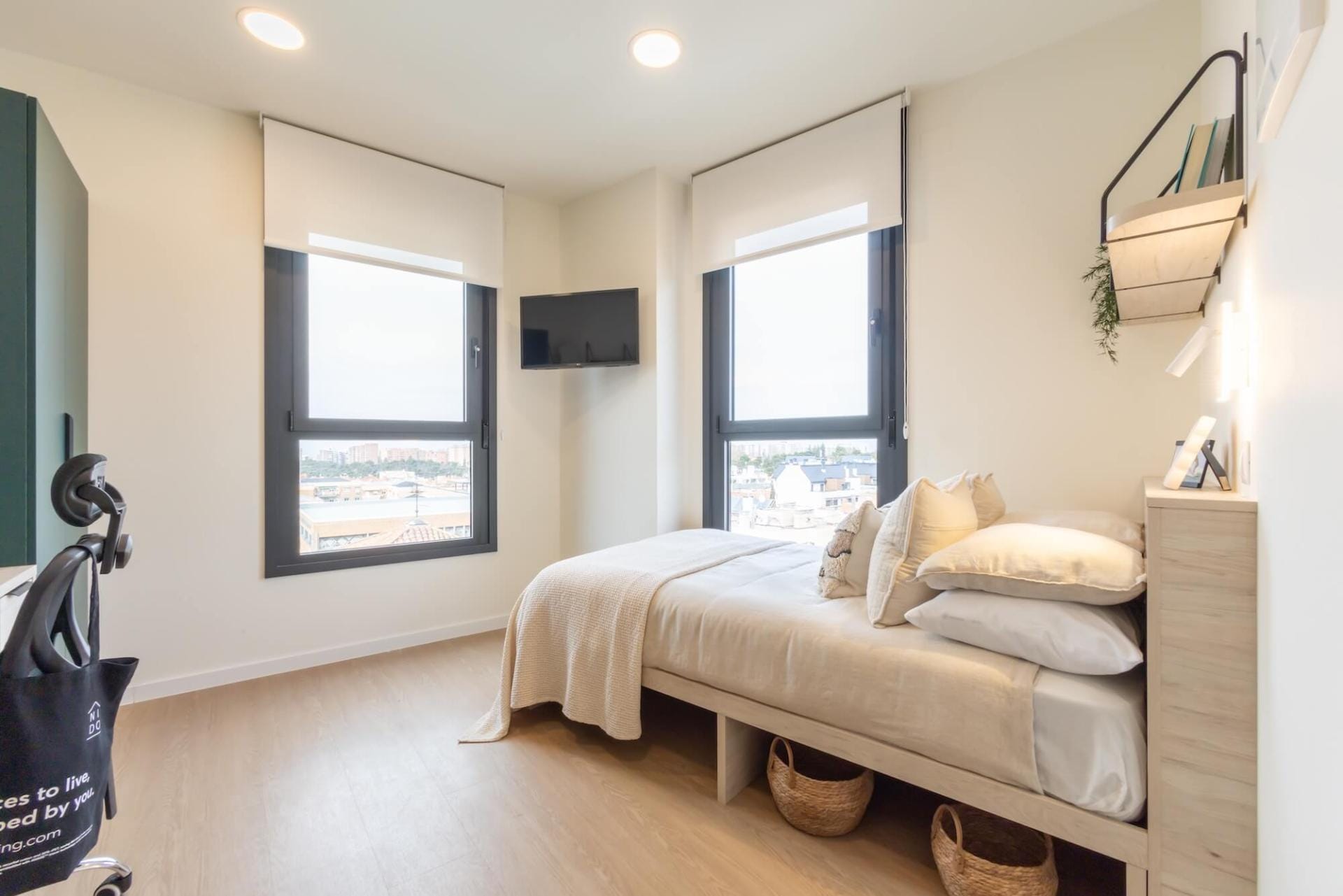 Superior Plus Studio 4