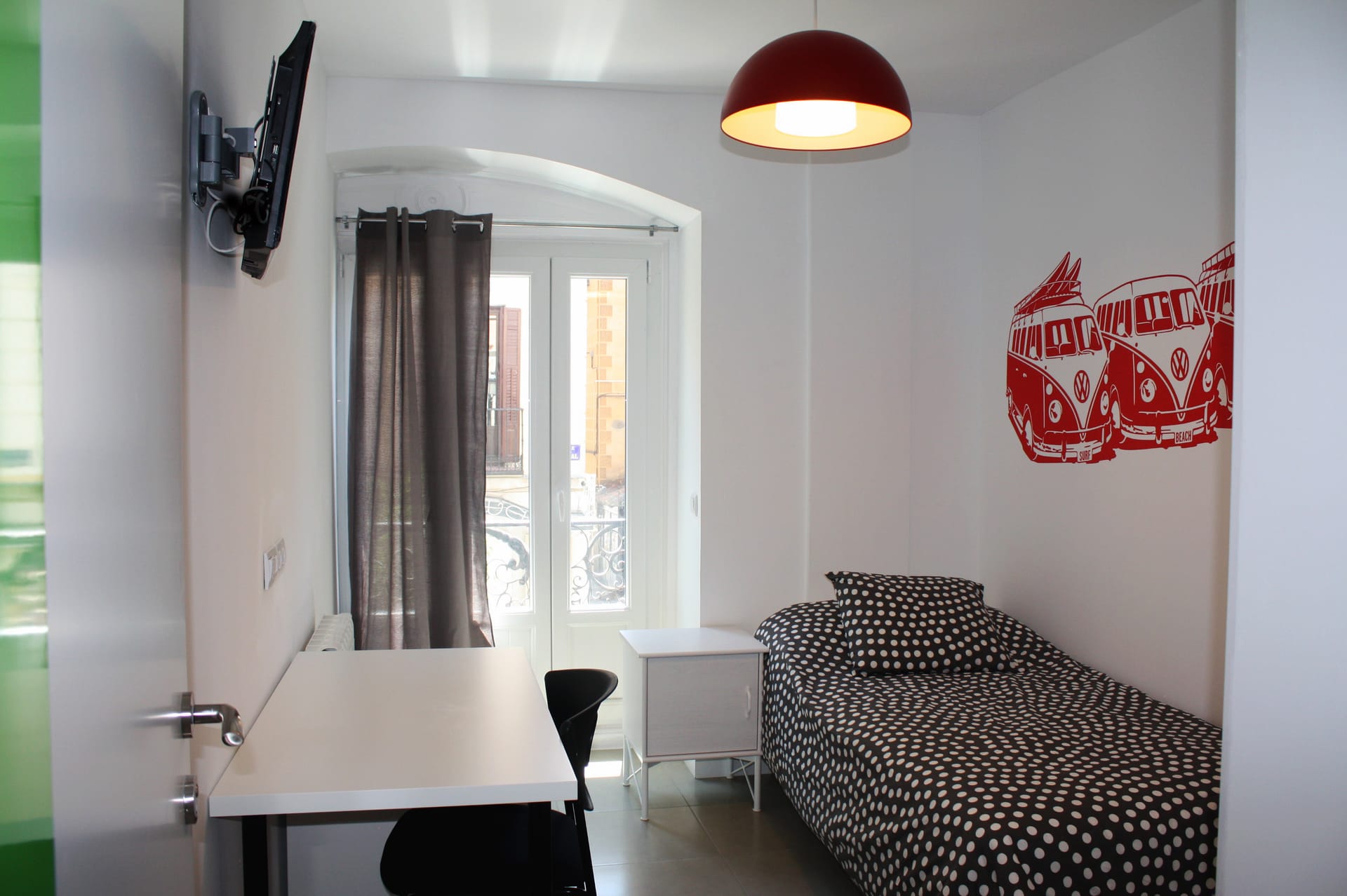 Arenal 1, Room 4, Madrid
