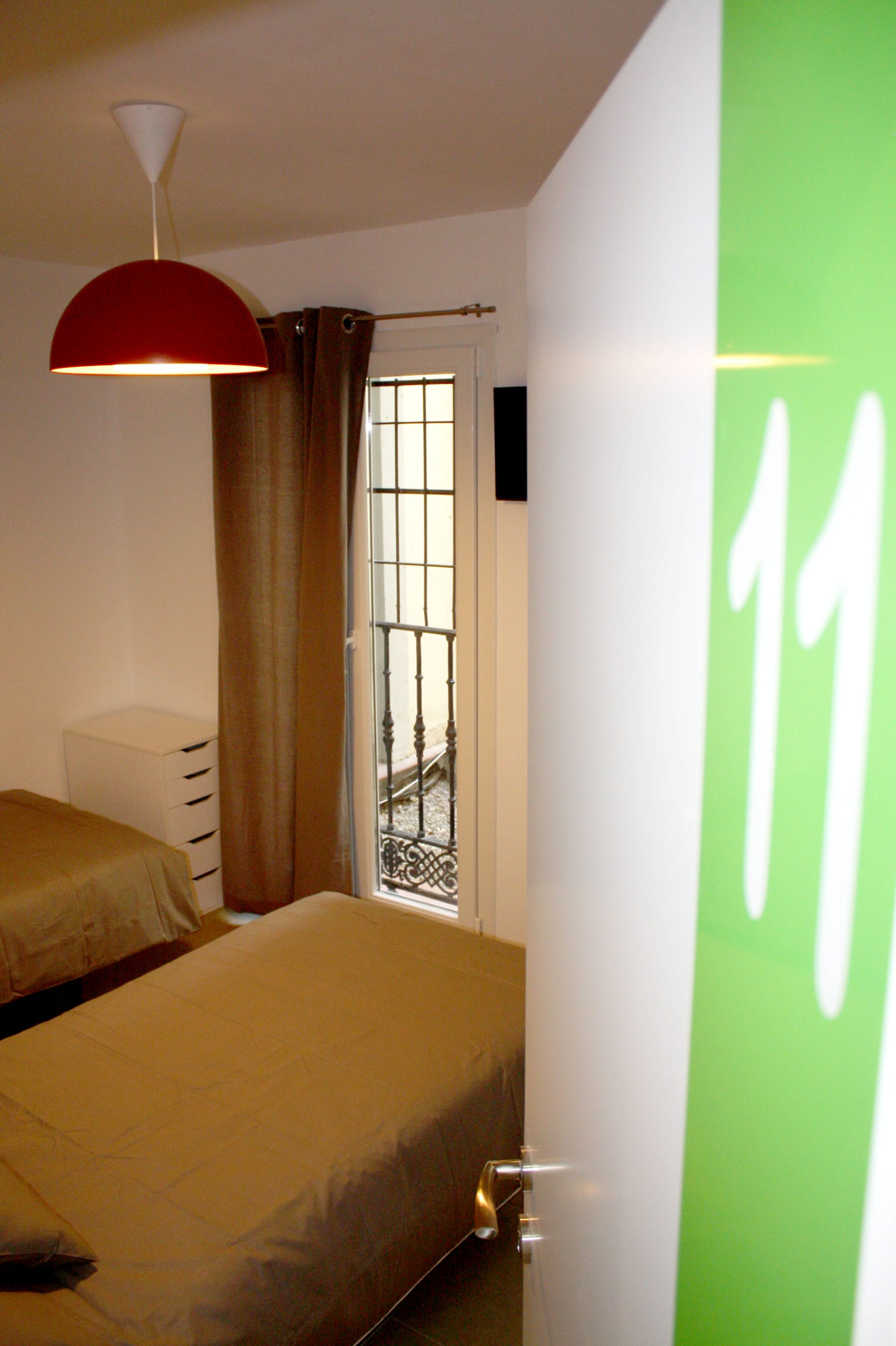 Arenal 1, Room 11, Madrid