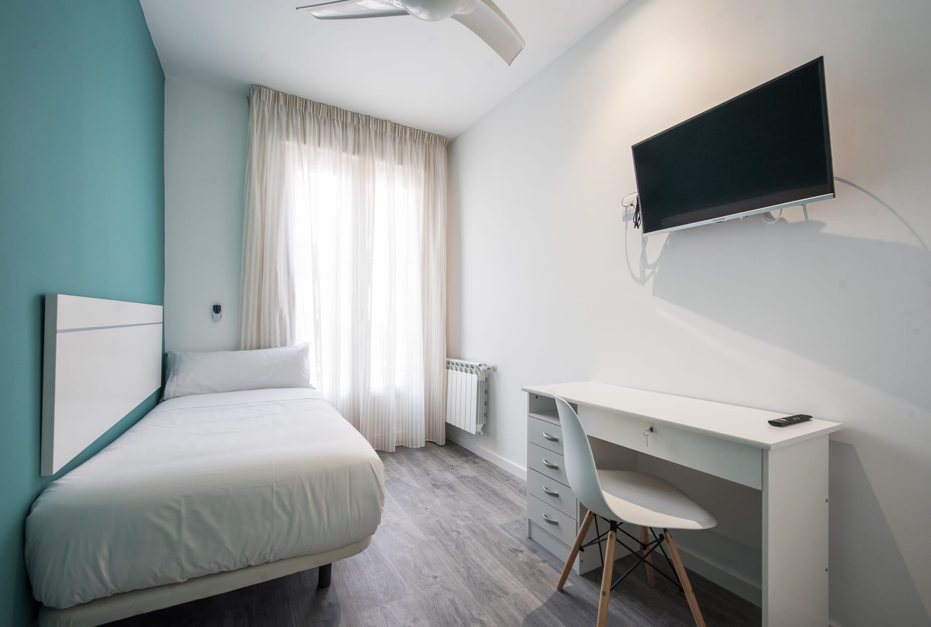 Hileras, Room 10, Madrid