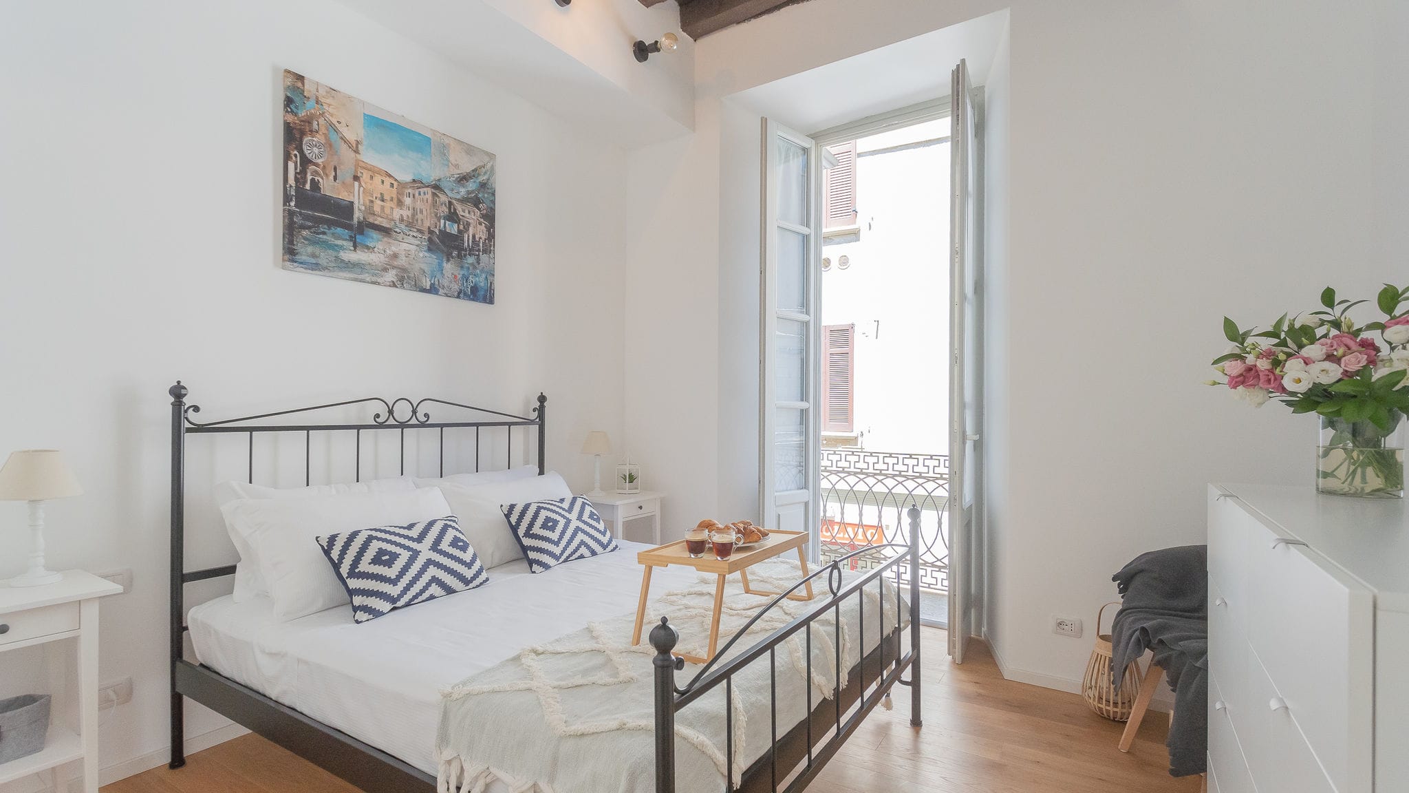 Independence Apartment with Balcony