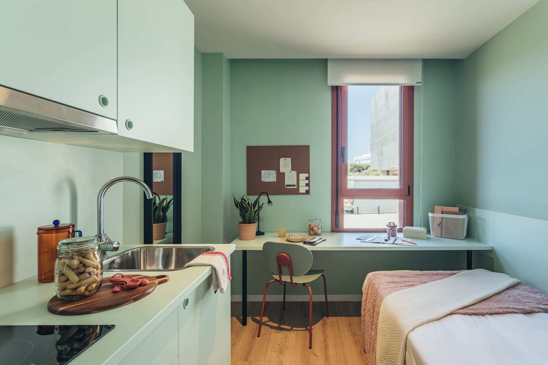 Studio Unit 5