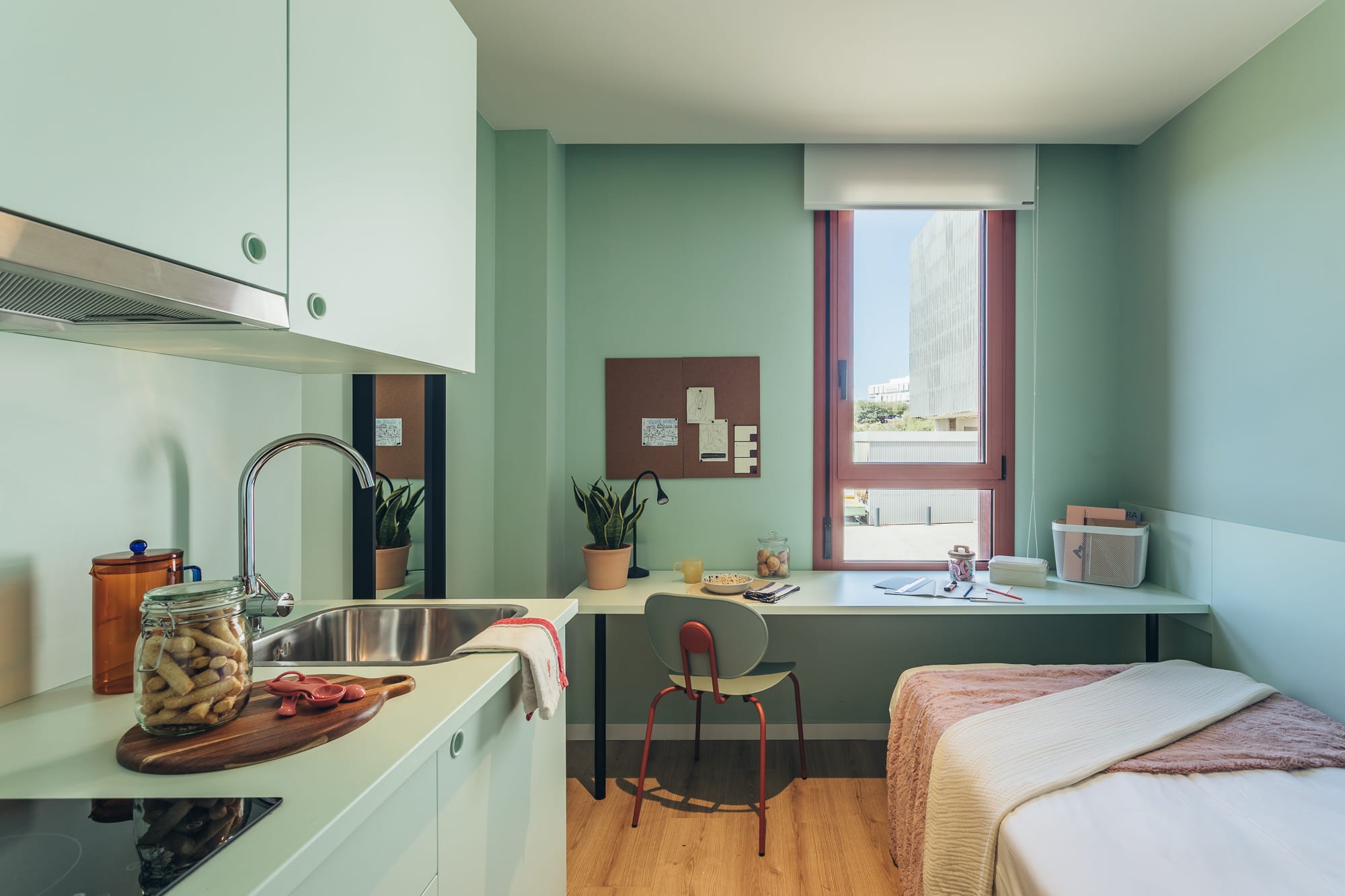 Studio Unit 5