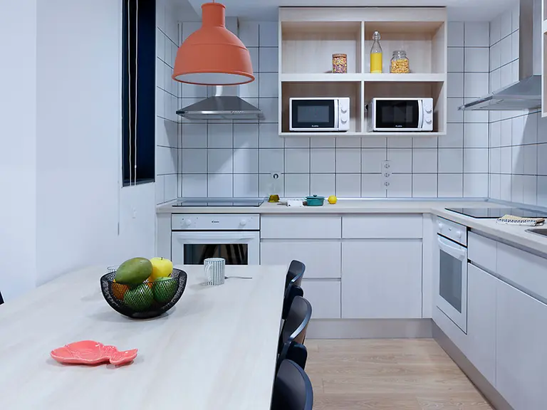 Student residence Barcelona: a furnished studio at the Garbí residence
