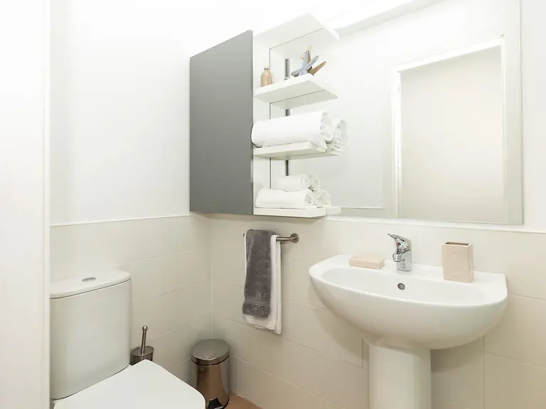 Attic XL Unit 5