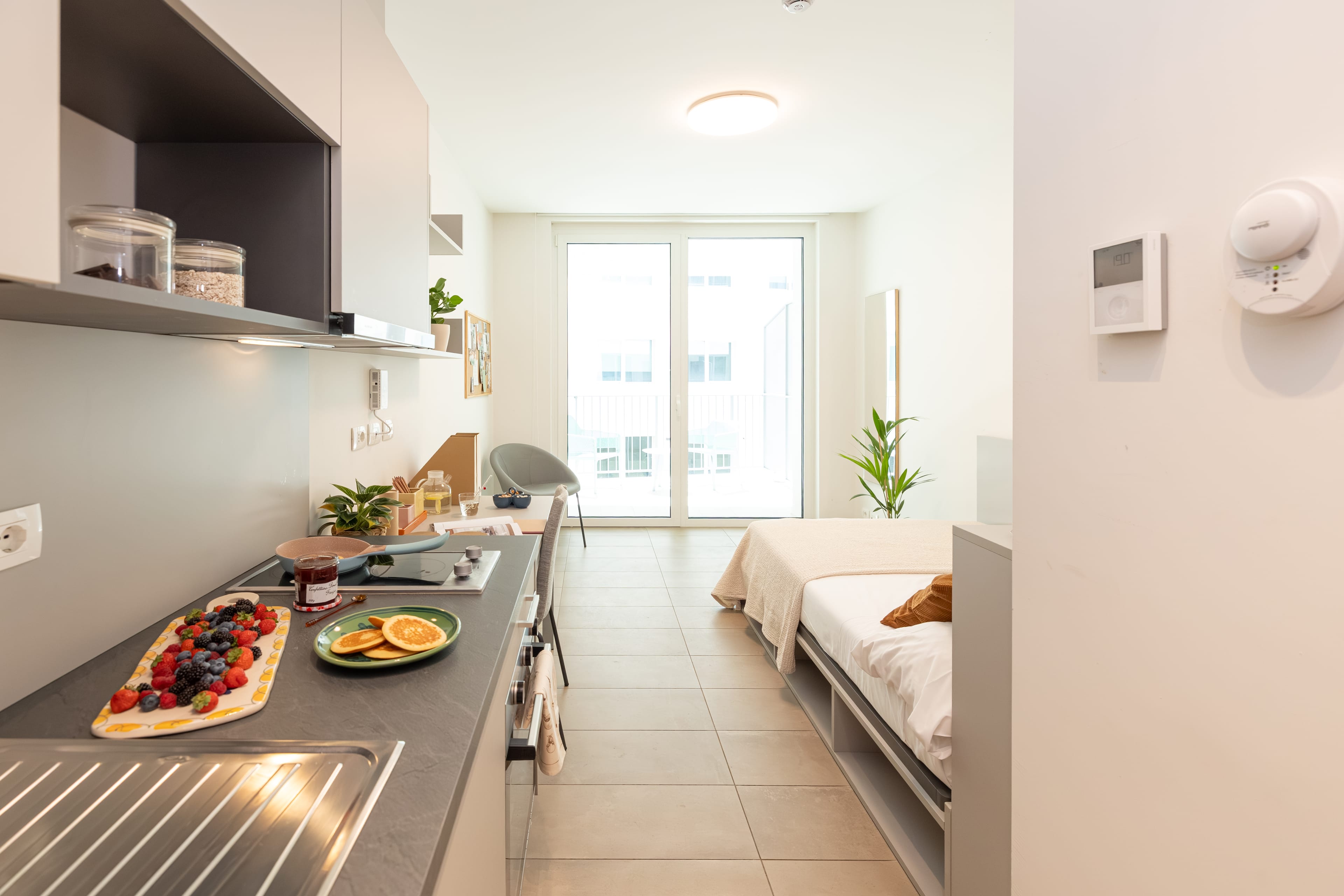 Deluxe Studio With Balcony Unit 4