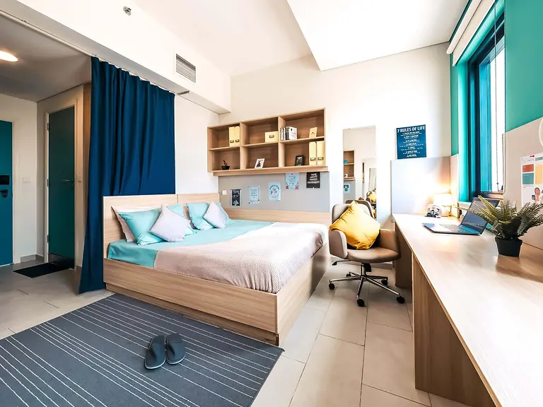 Single Large Ensuite Room Unit 5