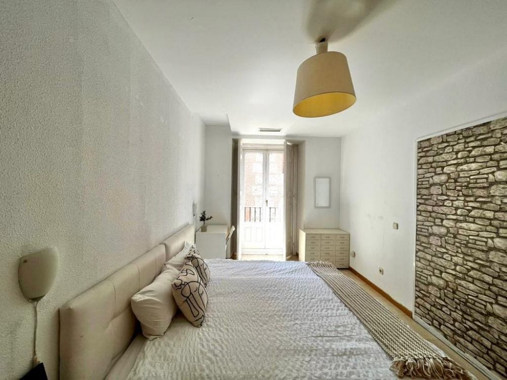 Magnificent shared room in the centre of Madrid