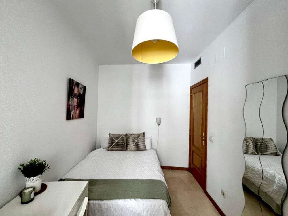 Room in a shared flat in Bordadores