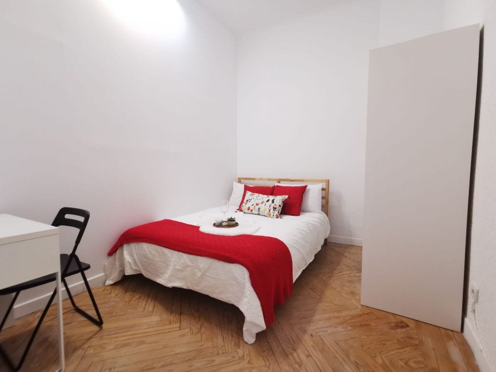 Centric room in Preciados
