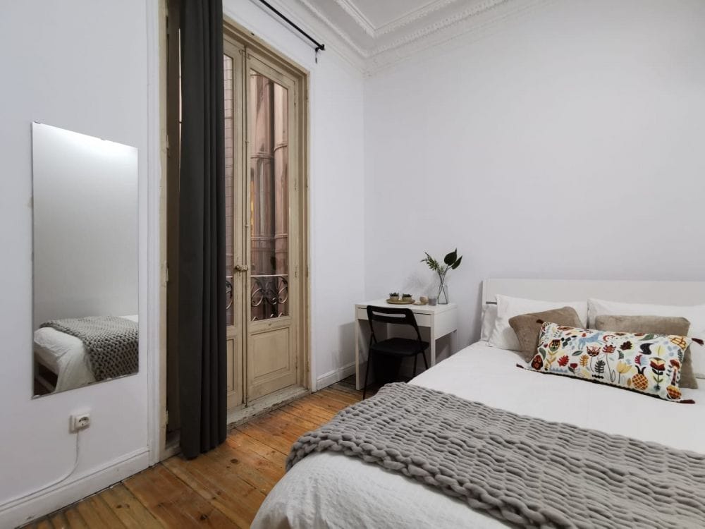 Private room in Madrid, Preciados Street