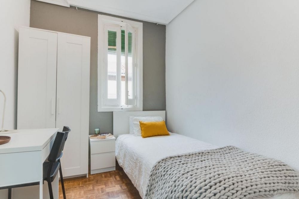 Charming single room in Calle Hermosilla