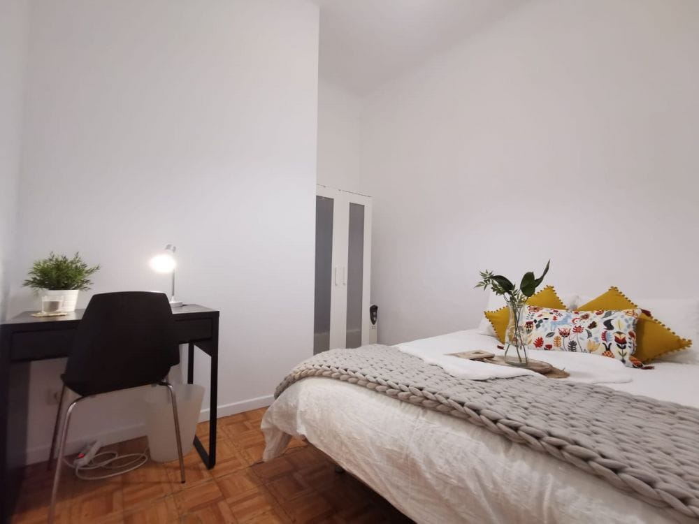 Beautiful room in the centre of Madrid