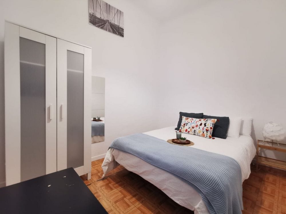 Warm room in Preciados