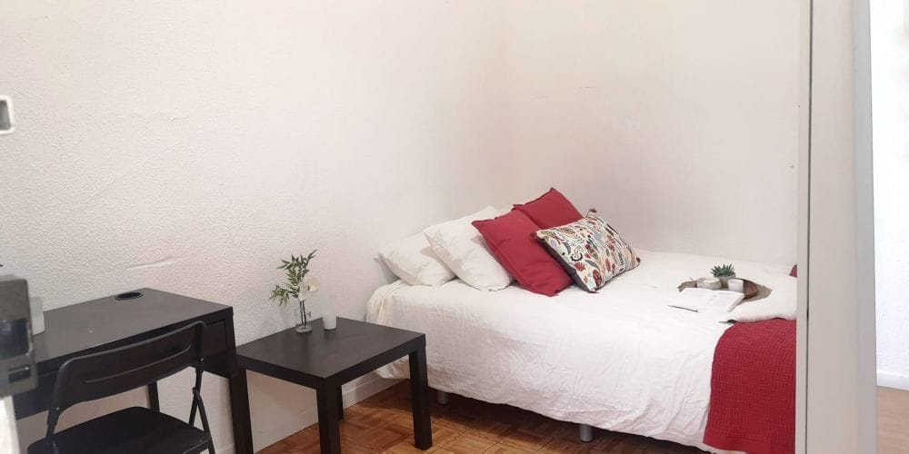 Centrally located room in Preciados, Madrid