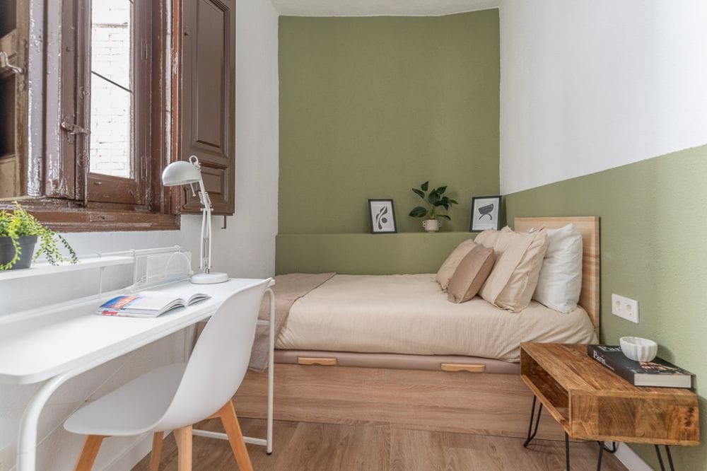 Splendid room in Preciados