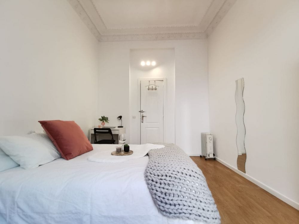 Room in central Madrid