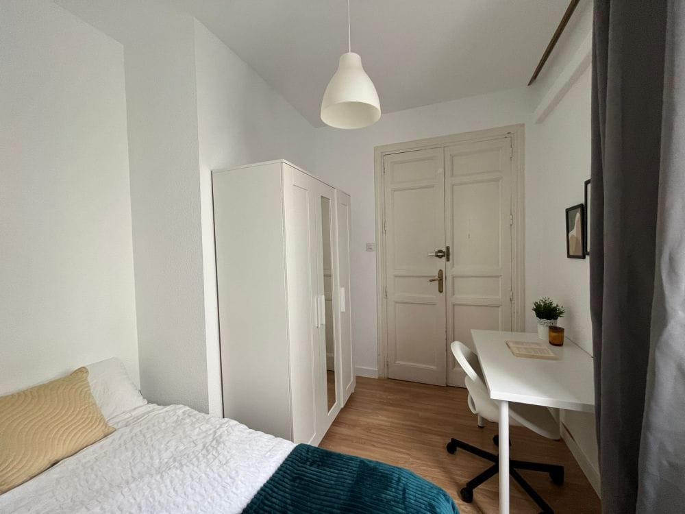 Double bedroom in Madrid, Calle Conde de Aranda