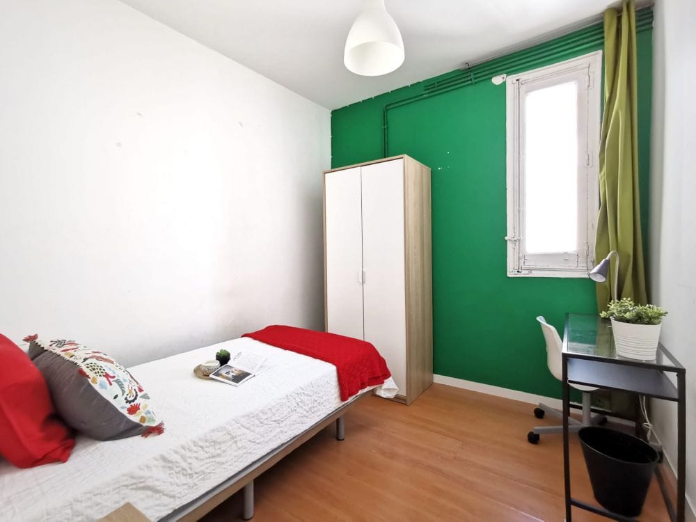 Warm room in Redondilla Street