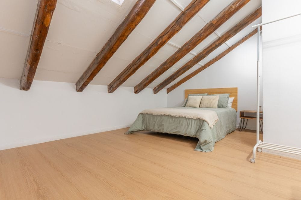 Large room in the centre of Madrid