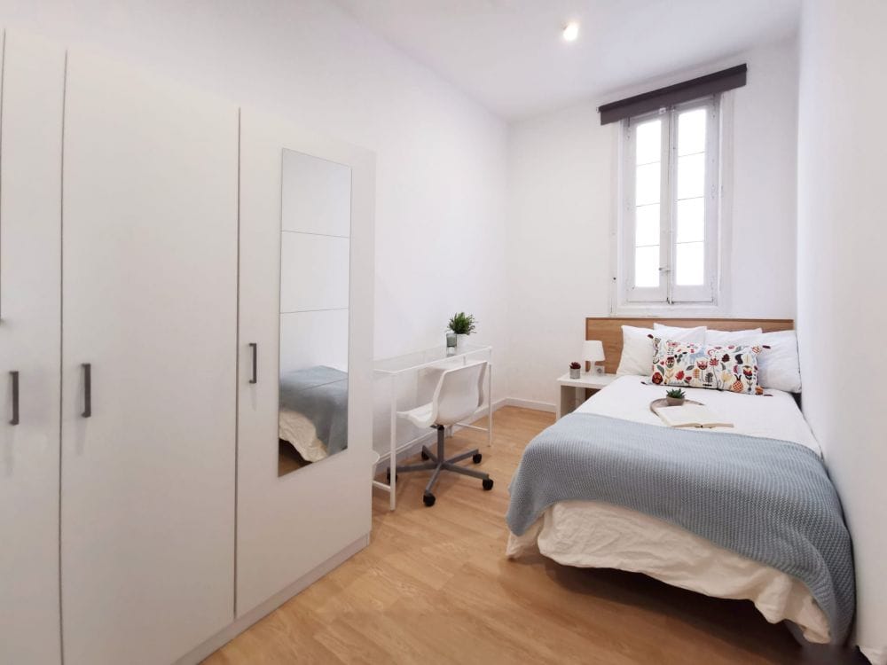Large room in La Latina