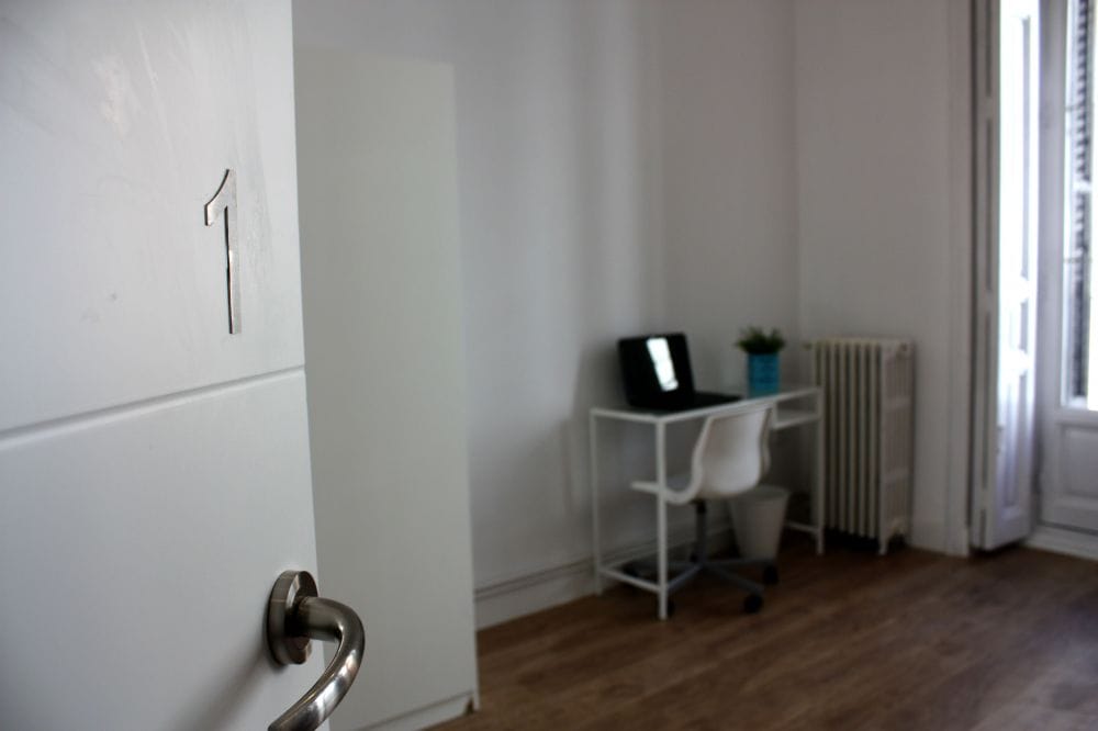 Bright room in Calle Valenzuela