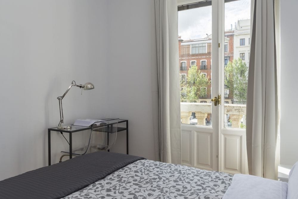 Wonderful room in Plaza de Santa Ana