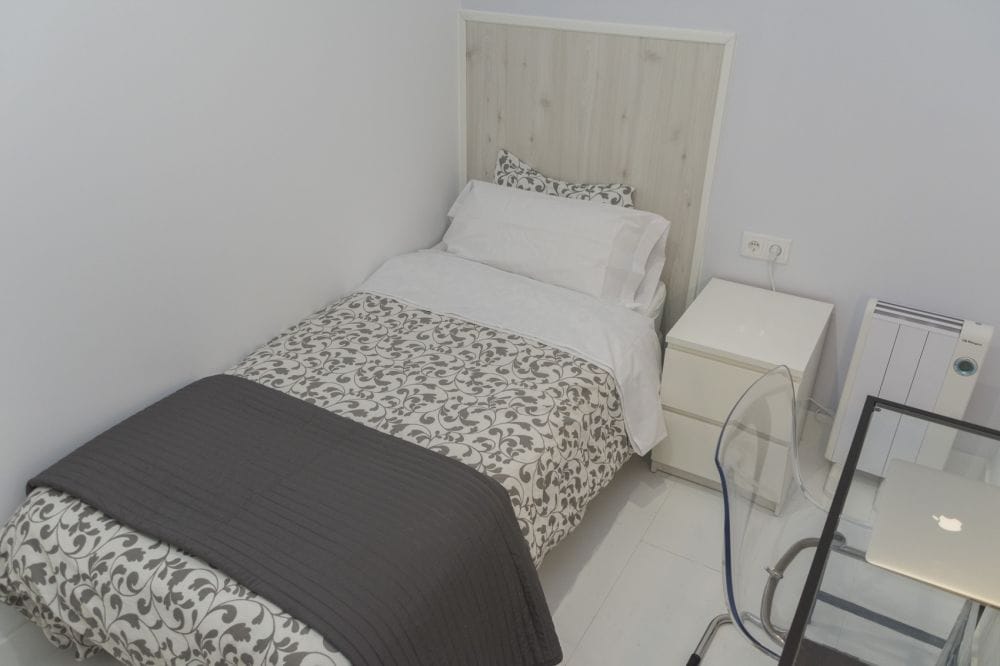 Nice room in Plaza de Santa Ana