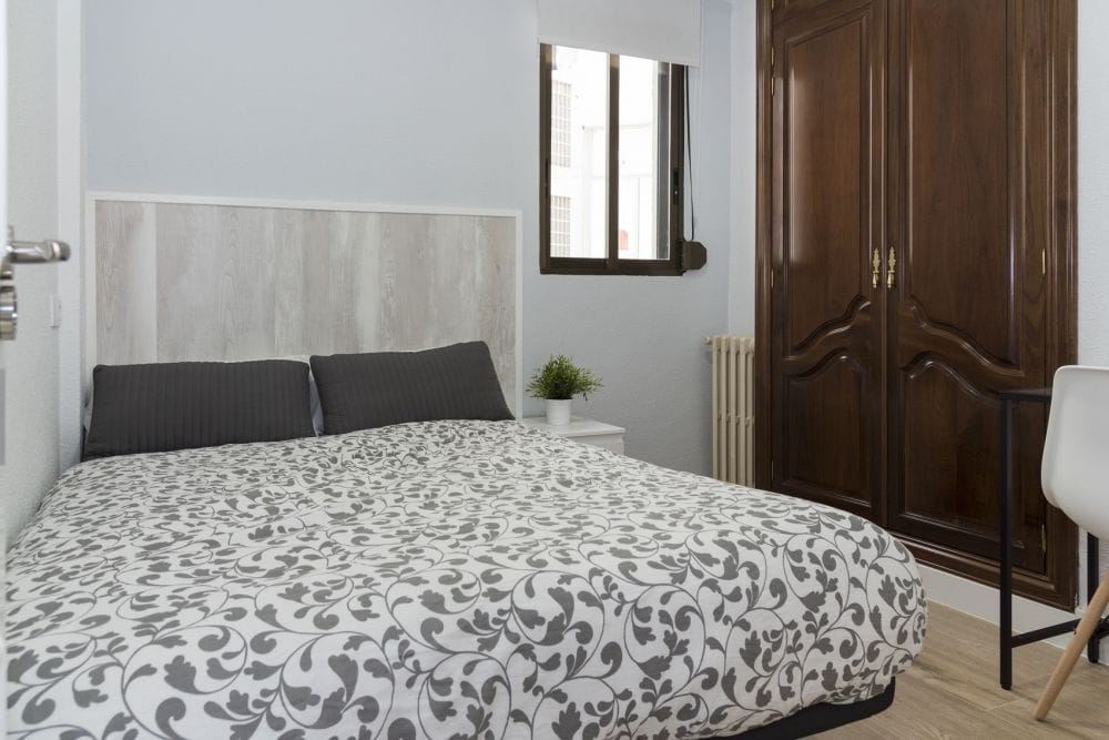 Nice double room in Madrid