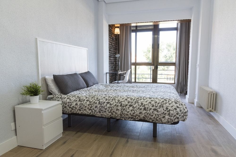 Large room in Paseo de los Pontones