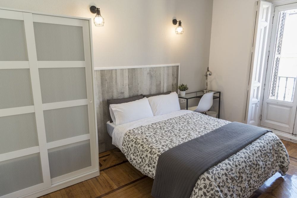 Spacious room in Conde de Romanones