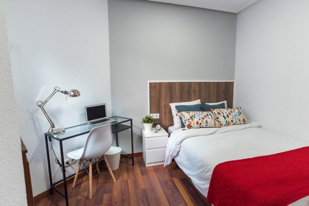 Modern room in Menéndez Pelayo