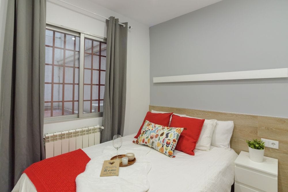 Beautiful room in Paseo Delicias