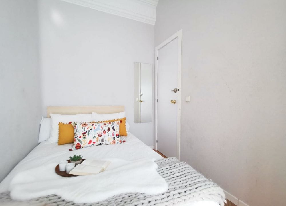 Luminous single room in Calle Velázquez