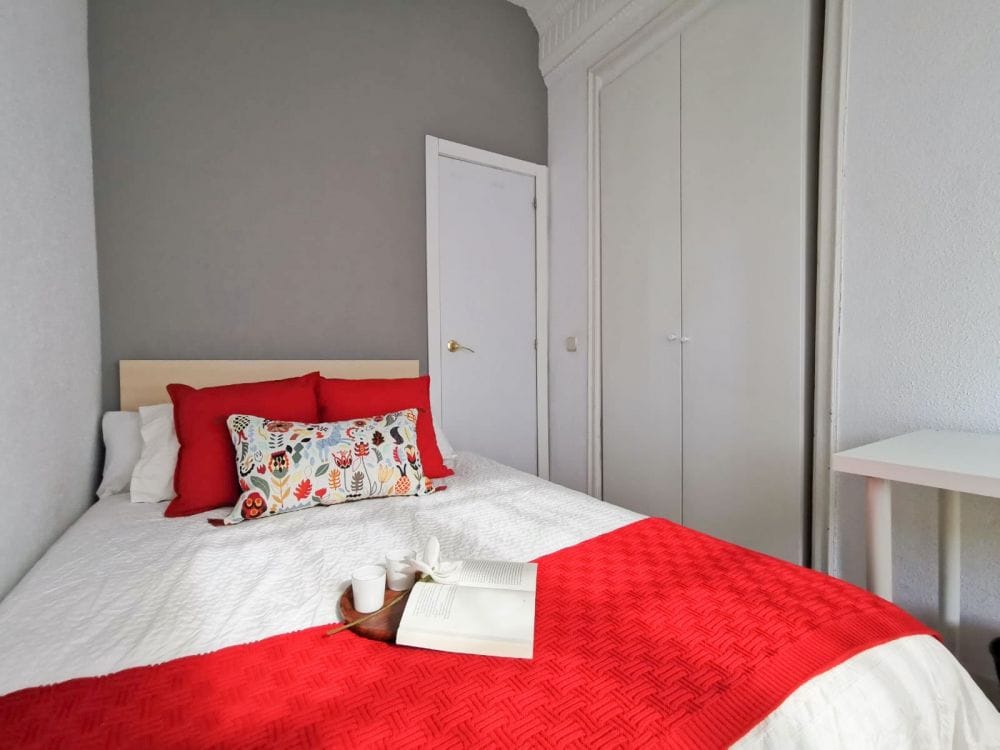 Lovely double room in Calle Velázquez