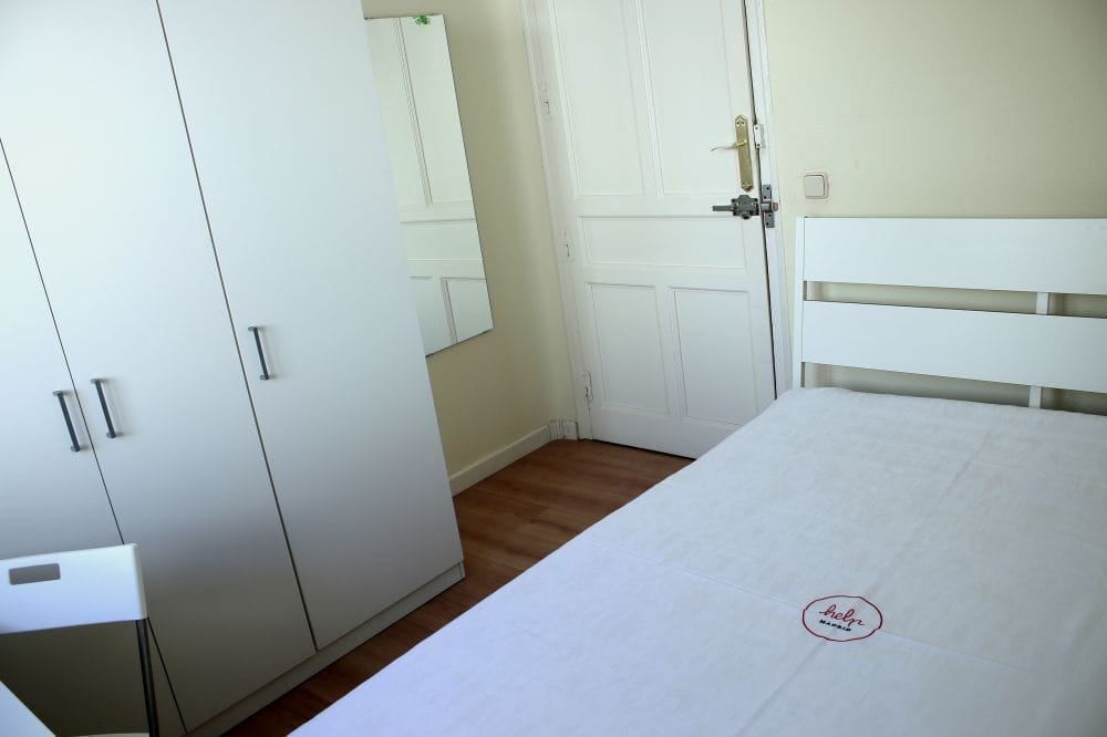 Nice double room in Calle Velázquez