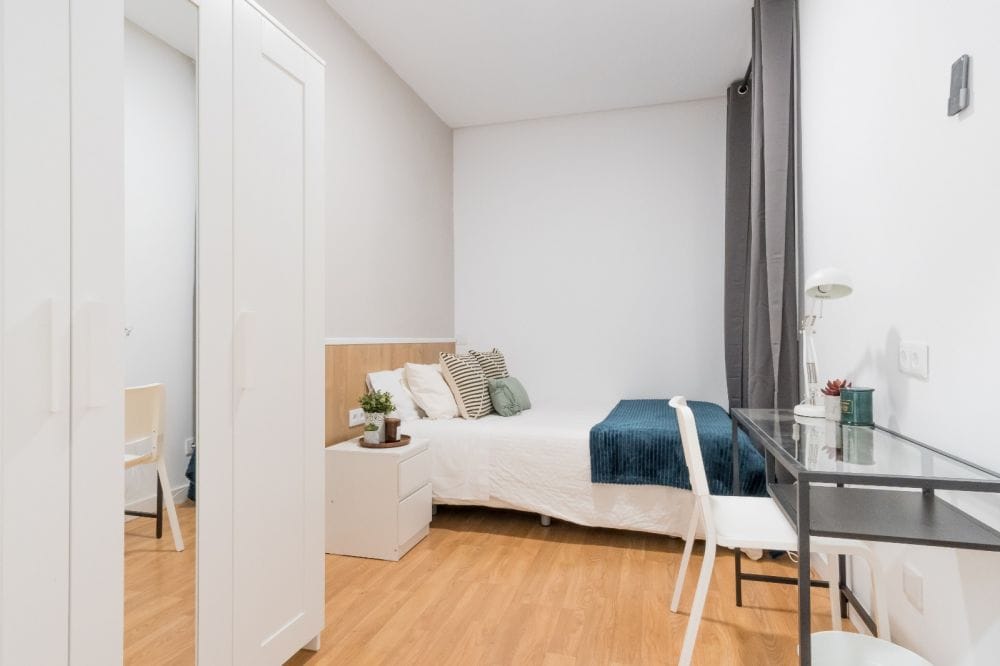 Cozy room in Alejandro González, Madrid