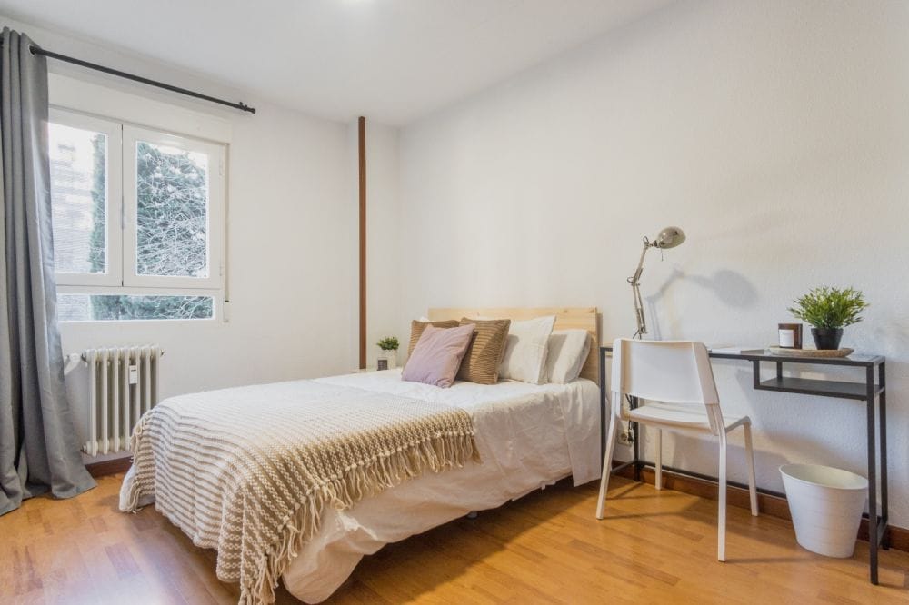 Charming double room in Camino de Vinateros