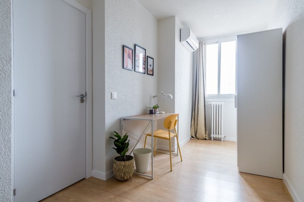 Spacious room in Alberto Aguilera