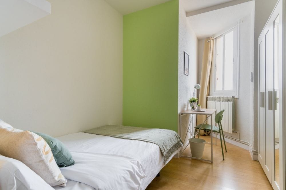 Beautiful room in Alberto Aguilera