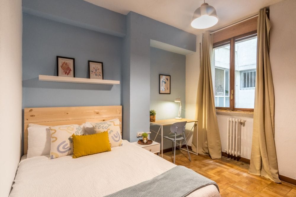 Spacious and cozy room in Tetuán
