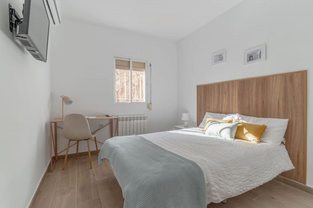 Spacious room in Comillas