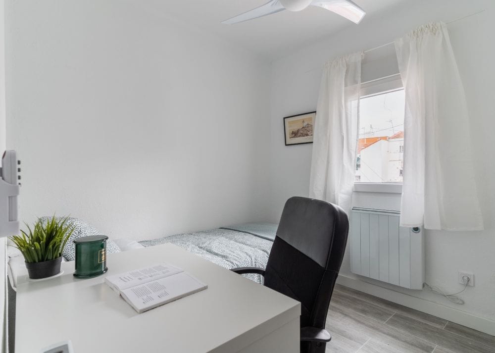 Spacious room in Villaverde