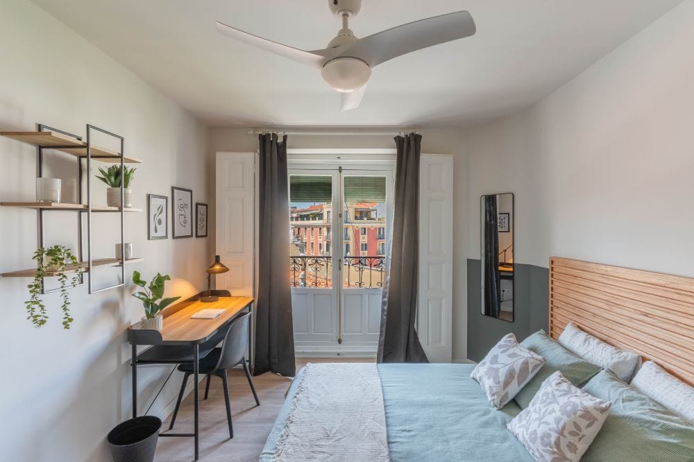 Double room in La Latina with views