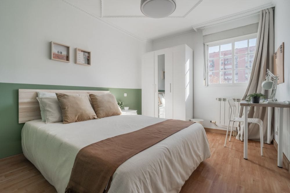 Cozy room in Vallecas