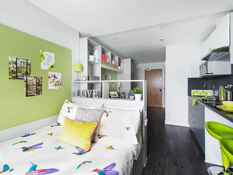 Classic Studio Unit 5