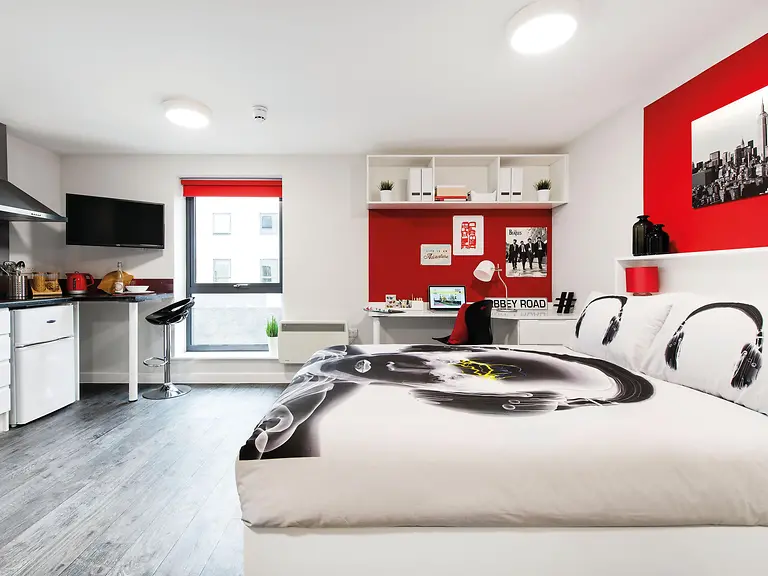 Premium Studio Unit 5