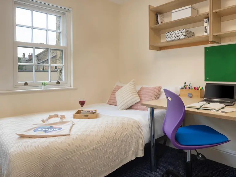 Standard Room Unit 5
